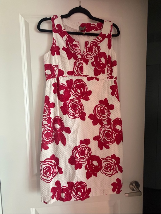Ann Taylor Dresses & Skirts - Ann Taylor White Midi Dress with Red Floral Pattern